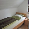 Blick ins kleine Schlafzimmer des Ferienhauses